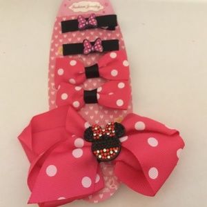 4 piece mini mouse inspired clip hair bows set